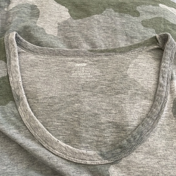 American Eagle Top - Picture 5 of 7